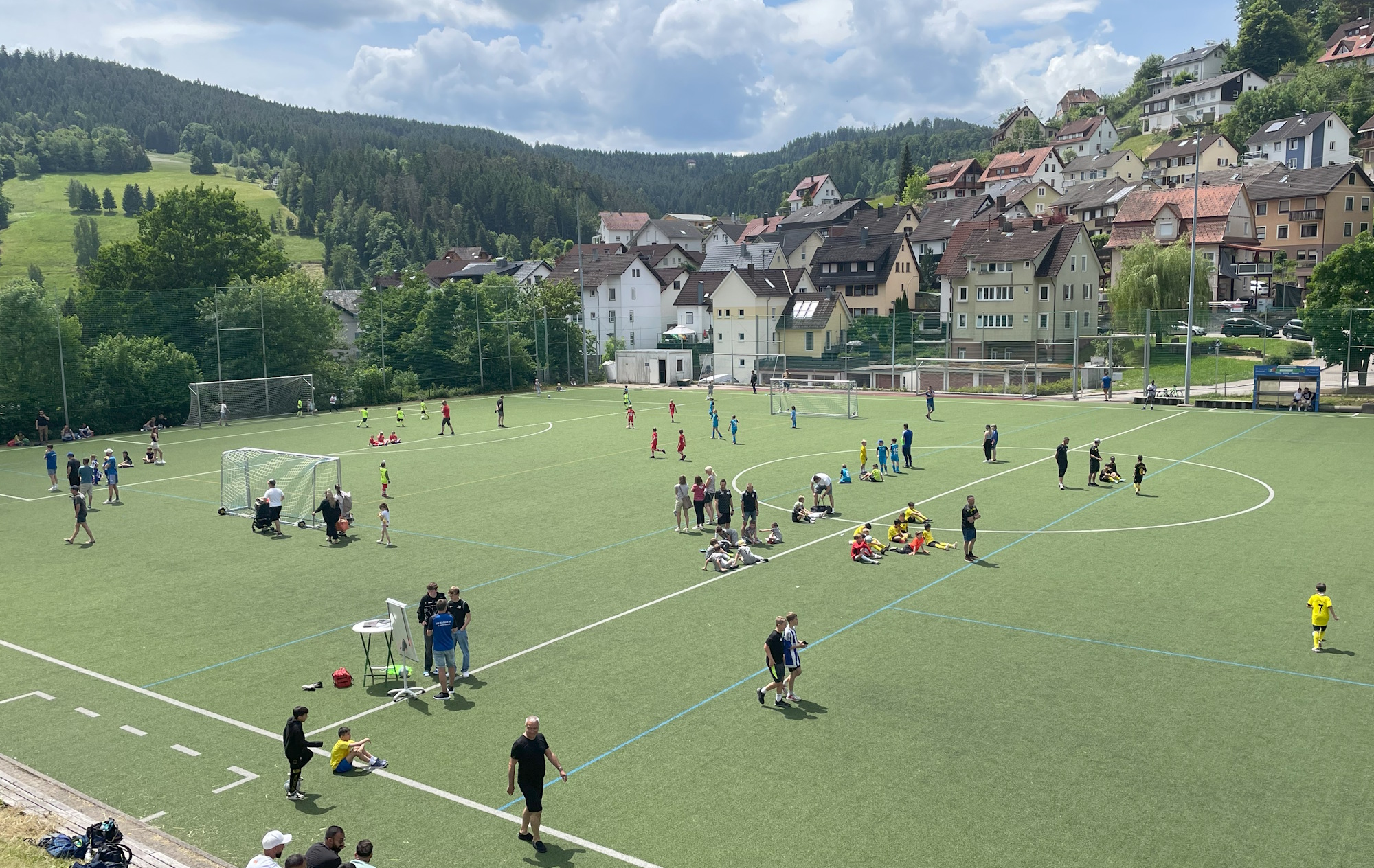 Kinderspieltag anlsslich der Sportheimeinweihung