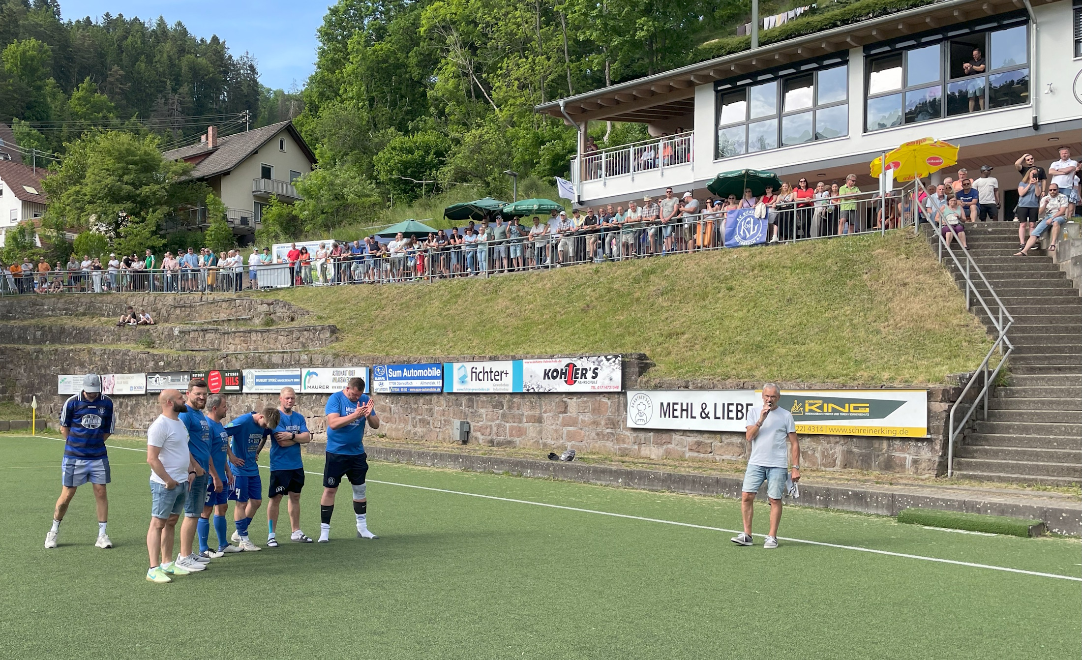 Verabschiedungen beim letzten Spiel