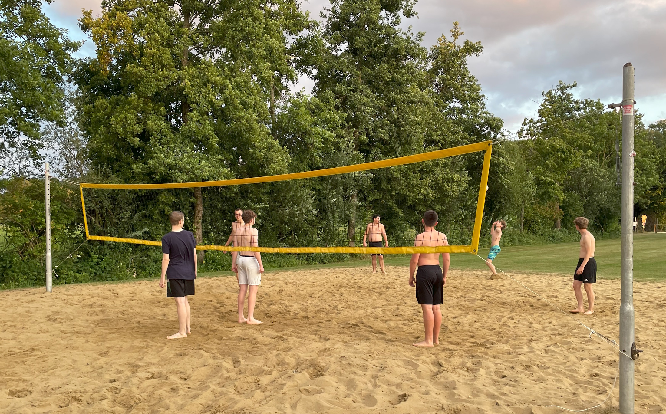 Beach-Volleyball im Strandbad Iznang