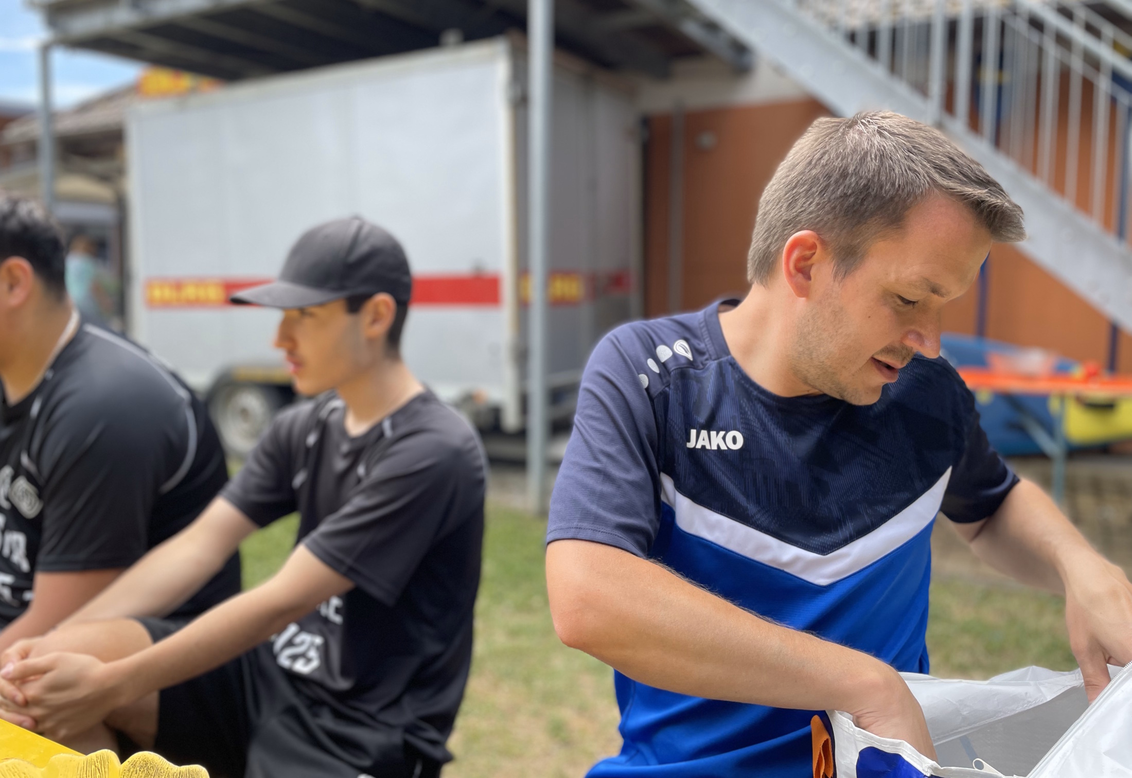 Die Meister-T-Shirts werden von Andi Bhler verteilt